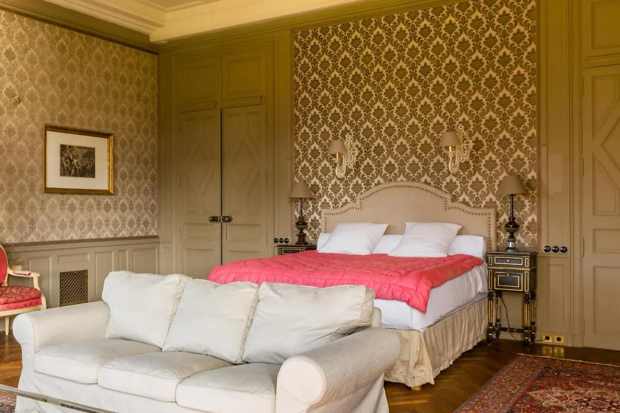 Chateau LE BROSSAY Renac 0*,  France