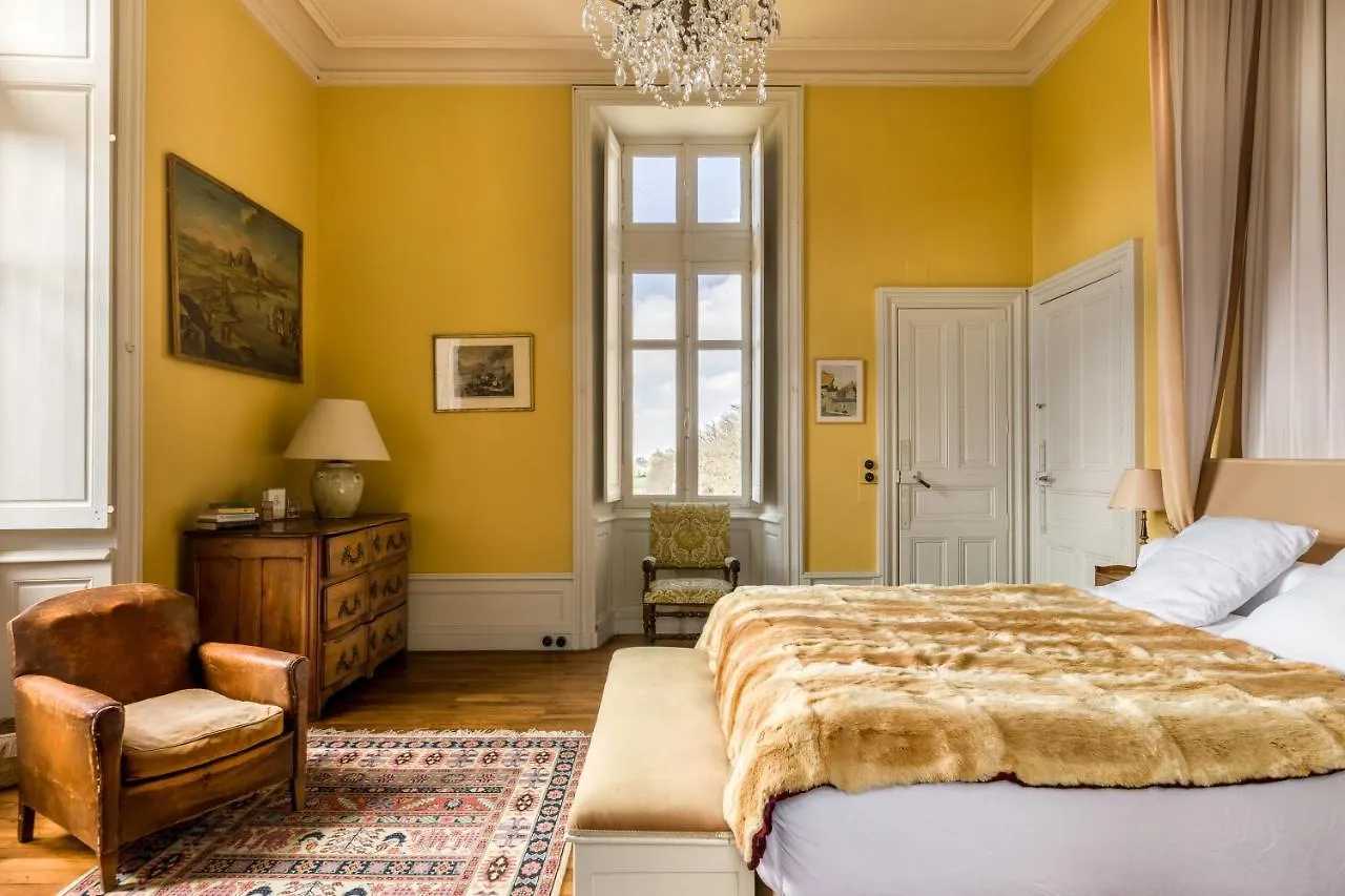 Chateau LE BROSSAY Renac 0*,  France
