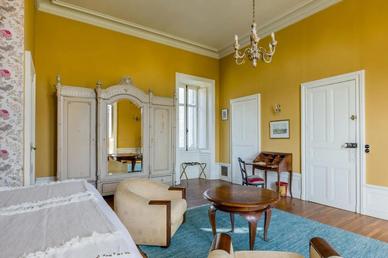 Chateau LE BROSSAY Renac 0*,